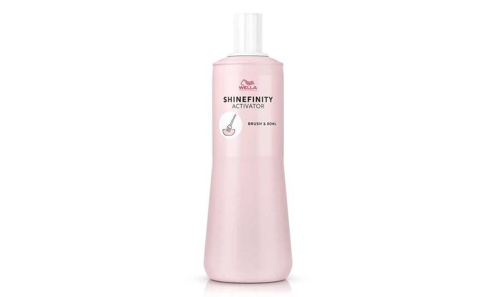 Featured Image Wella Shinefinity Activator - Brush & Bowl - 1000ml